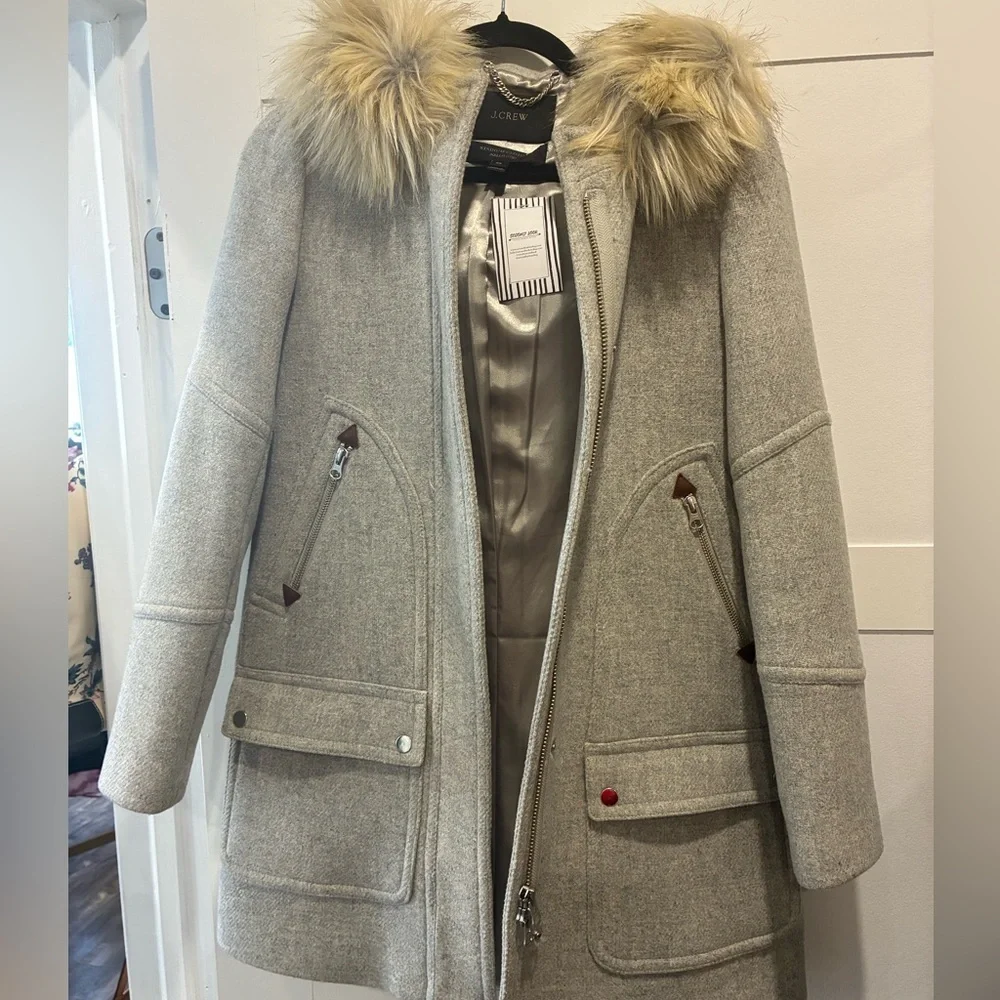 J.Crew stadium cloth wool jacket with faux fur hood size 00 - Picture 3 of 4